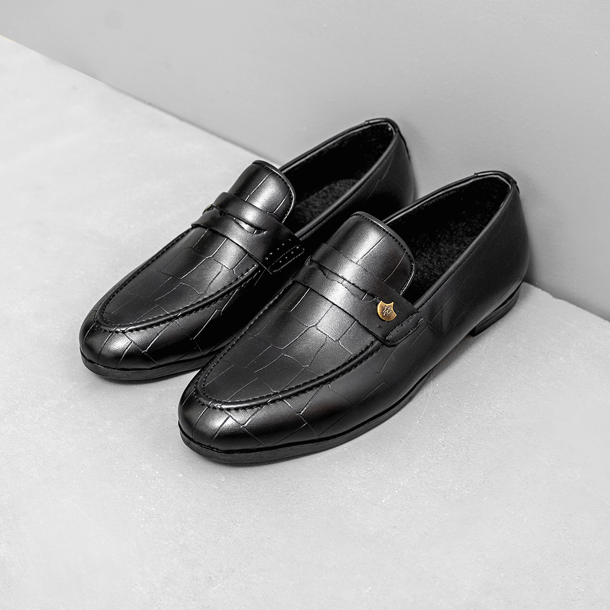 کالج مردانه مدل liam رنگ مشکی