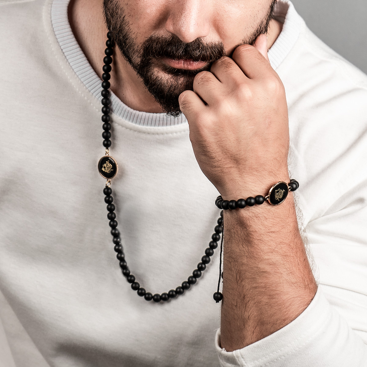 نیم ست مهره ای مشکی مدل Ordibehesht