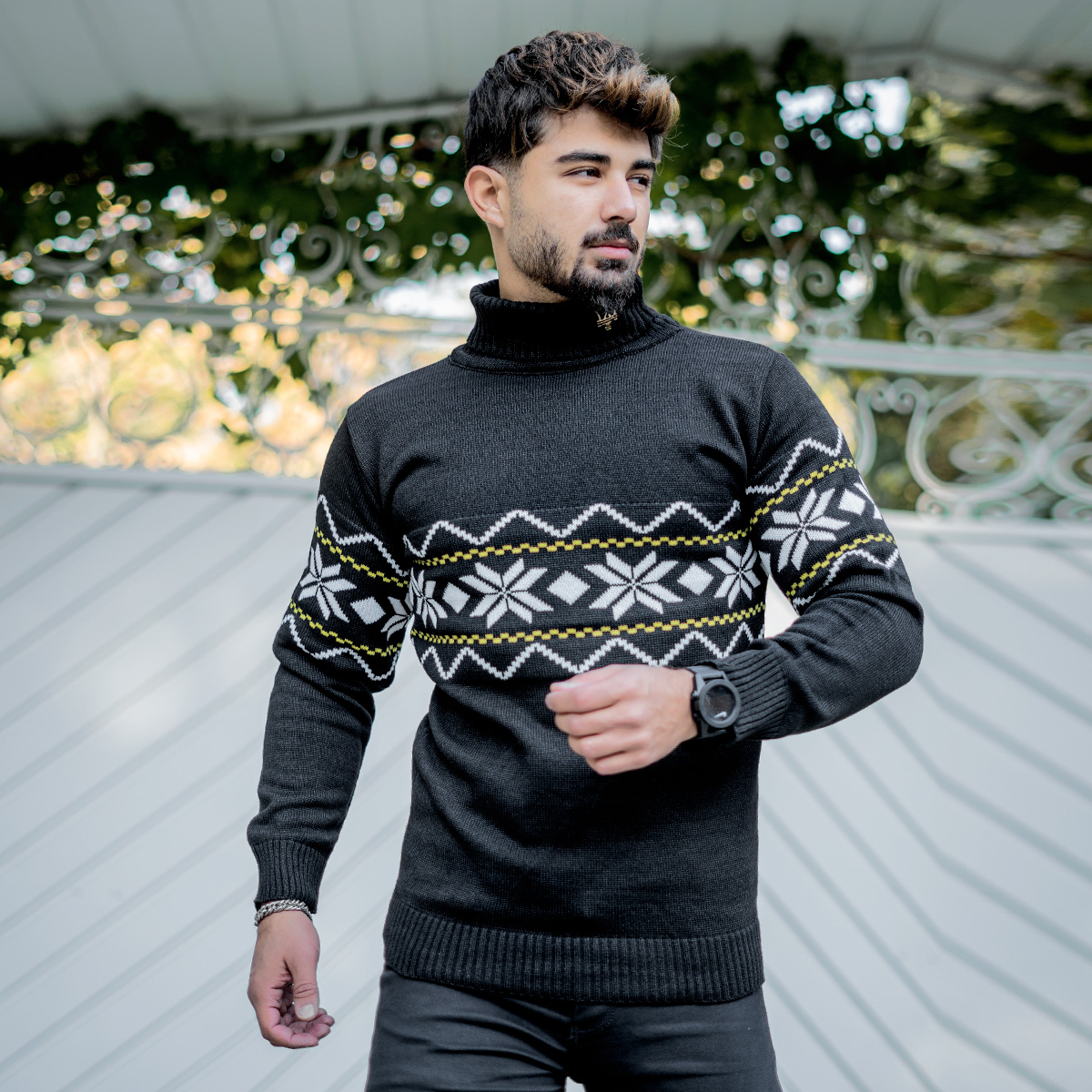 یقه اسکی مشکی حاشیه سفید زرد مدل Arja