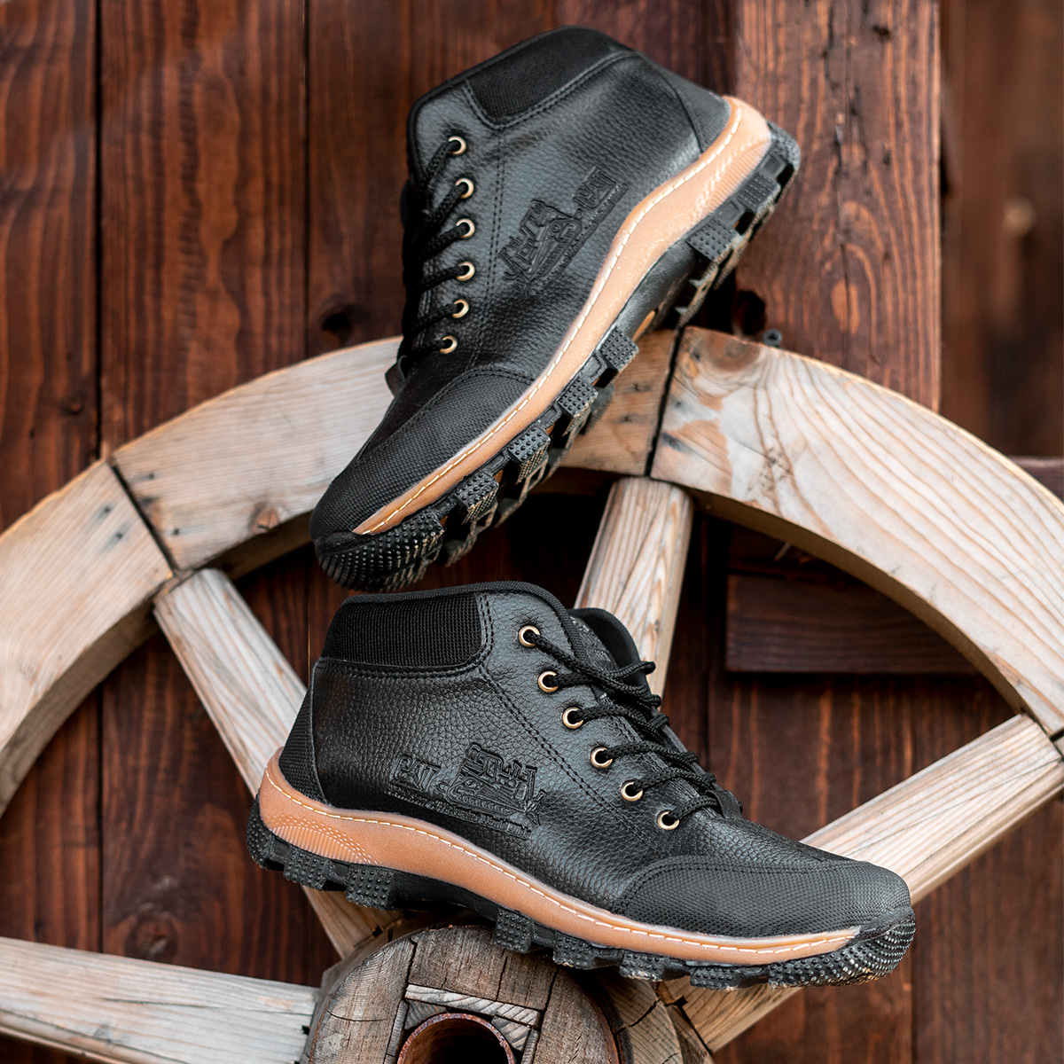 کفش ساقدار مردانه Catمشکی مدل hano