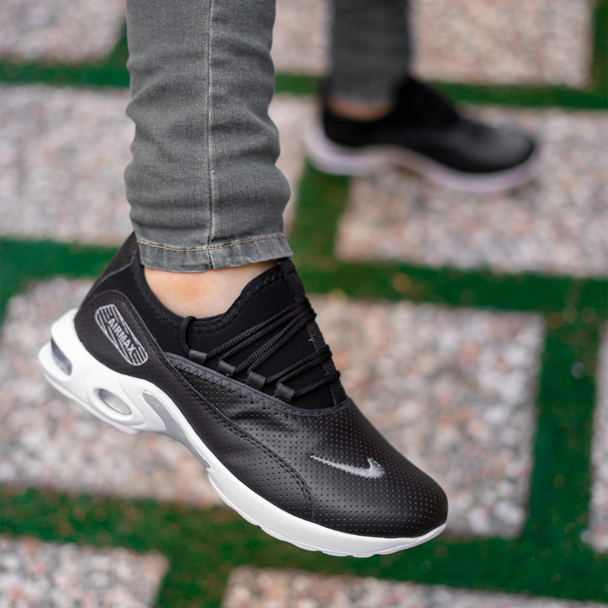 کفش ورزشی Nike airمردانه مشکی مدلoriya