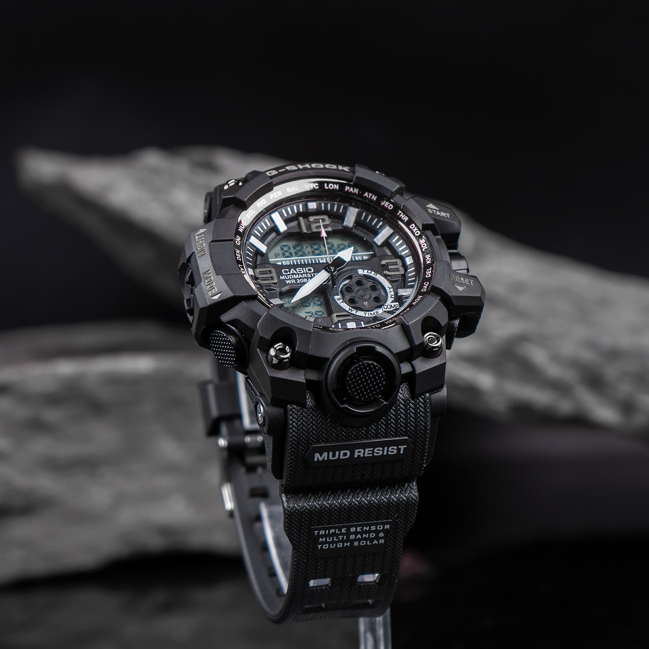 ساعت جی شاک مشکی سفیدمدل sp750