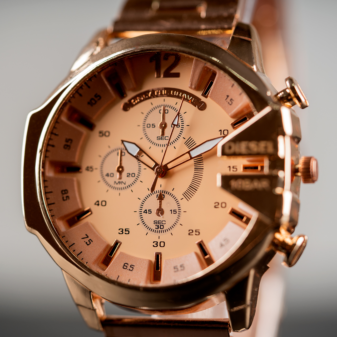 ساعت مچی DIESEL مردانه رزگلد صفحه رزگلد مدل U700