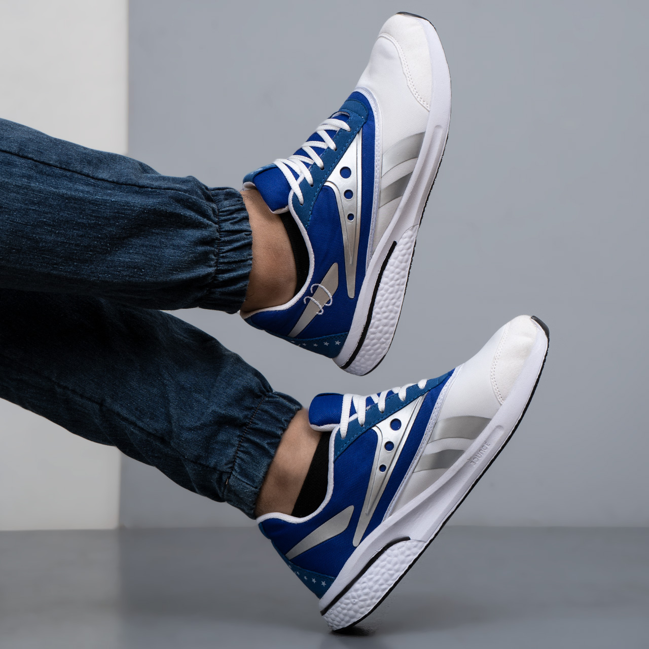 کفش ورزشی ریبوک سفید آبی مردانه مدل 25CC