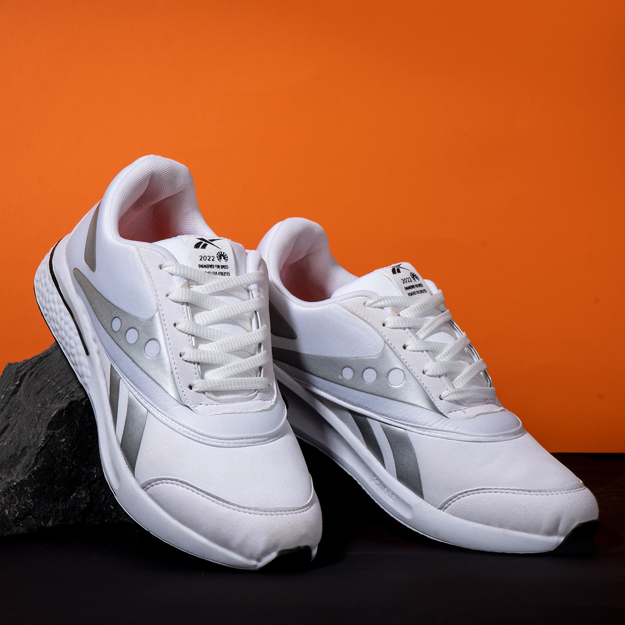 کفش ورزشی ریبوک سفید طوسی مردانه مدل 25CC