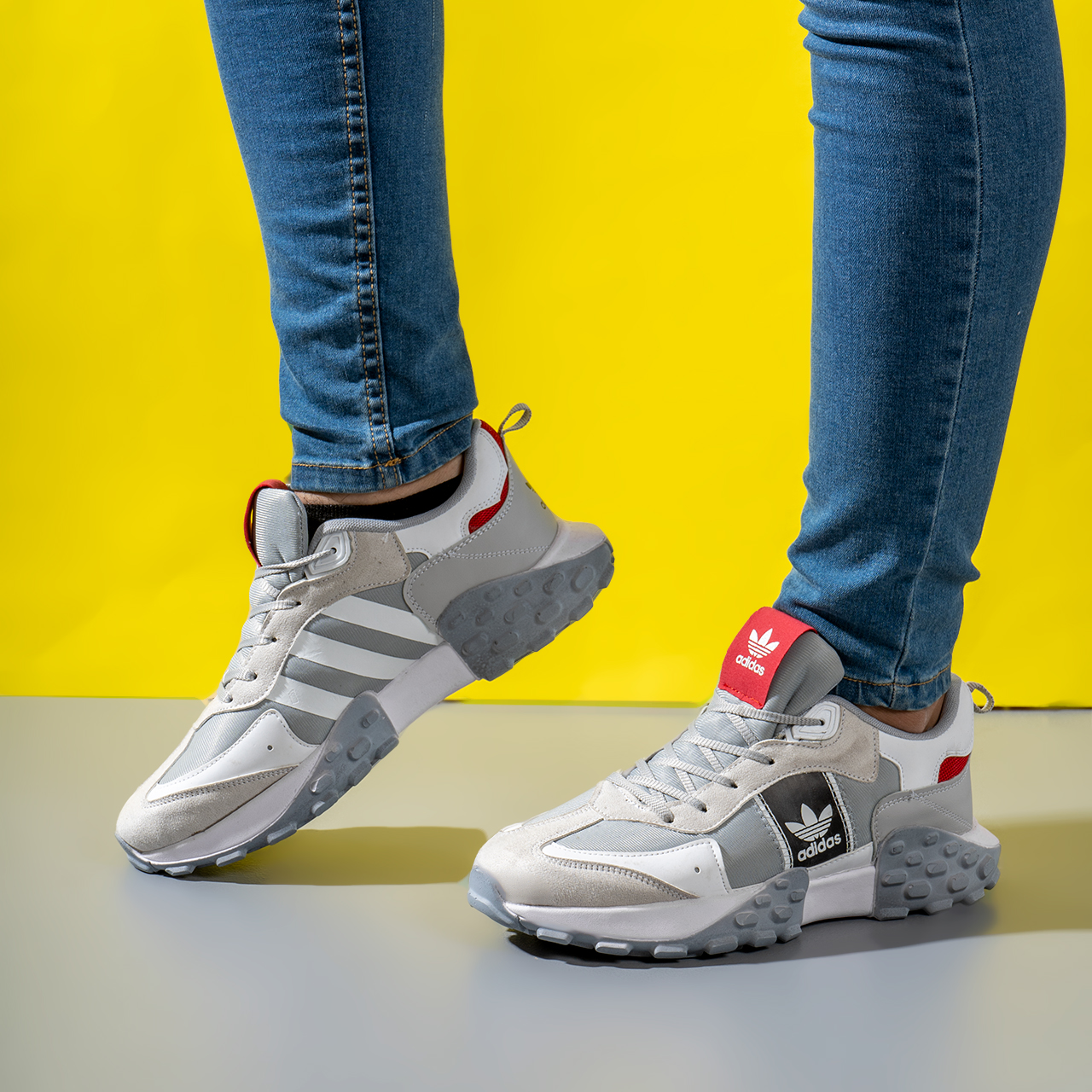 کفش ورزشی مردانه Adidas طوسی مدلSato