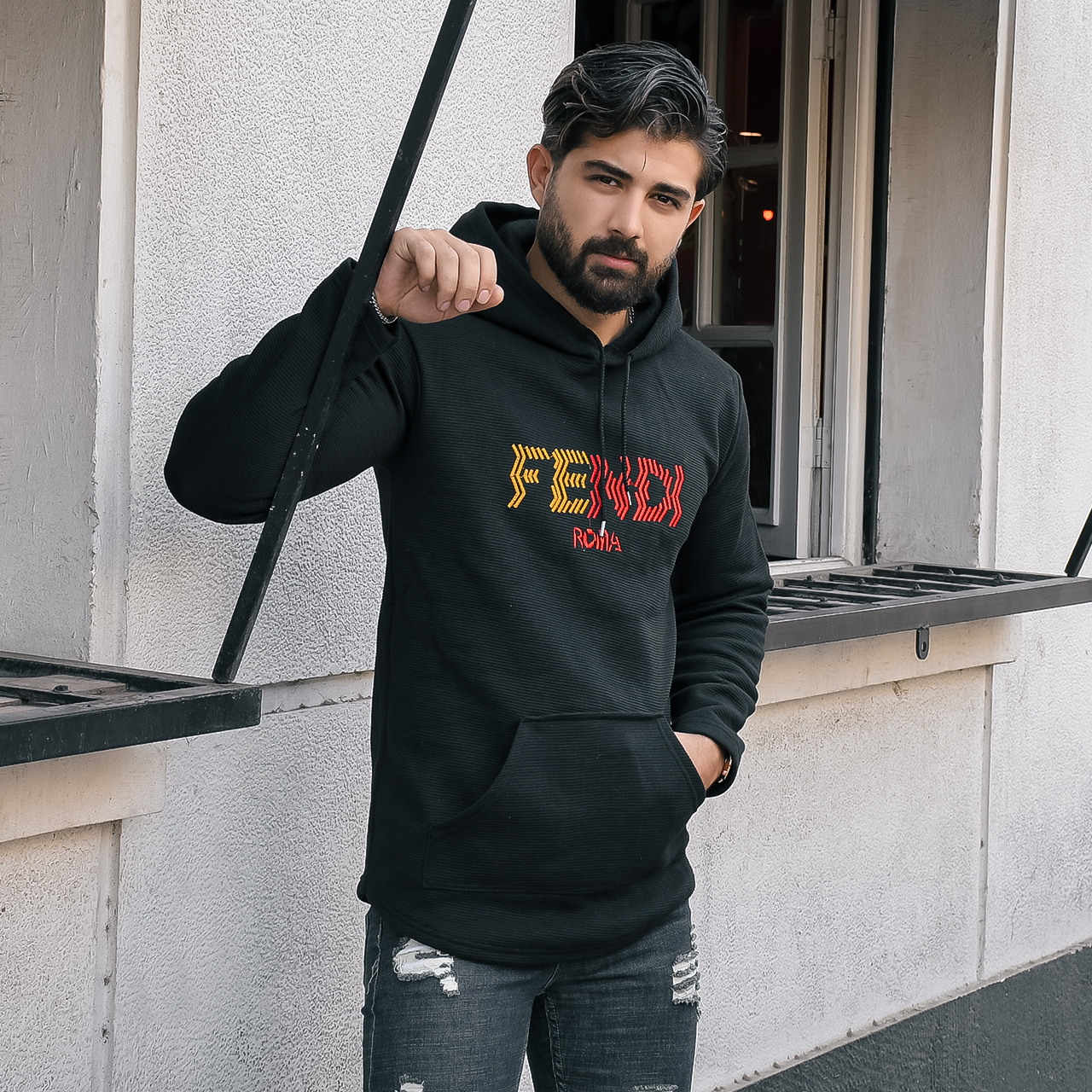 هودی مردانه Fendi مشکی مدل K90