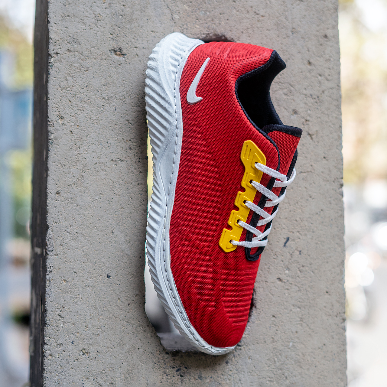 کفش ورزشی نایک مردانه قرمز مدل Y82