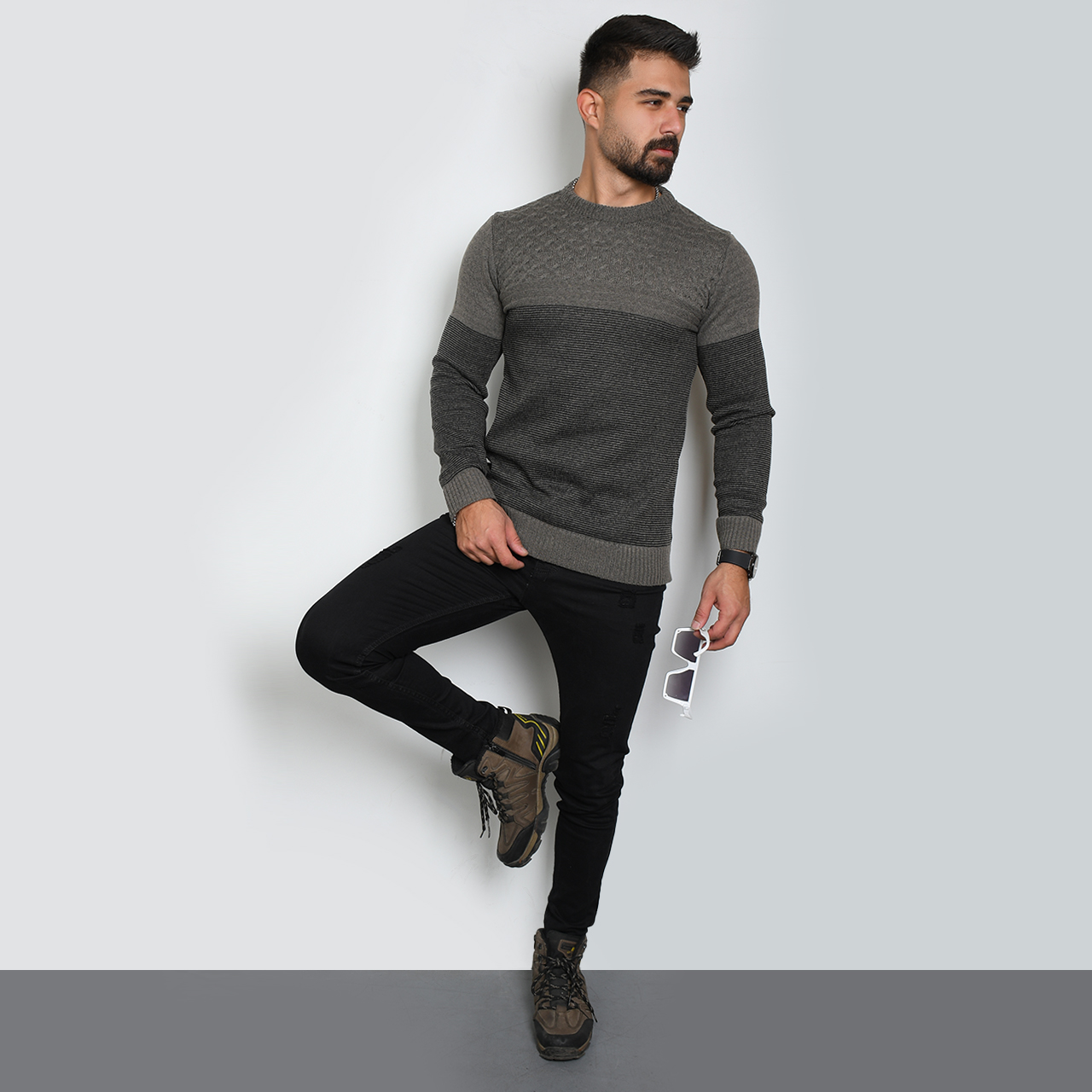 پلیور مردانه راه راه قهوه ای مدل navid