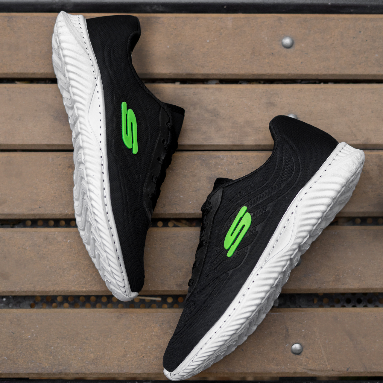 کفش ورزشی (T) مردانه اسکچرزمشکی سبز مدل A14