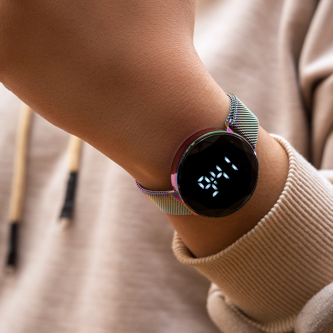 ساعت LED بند فلزی هفت رنگ مدل Ronas