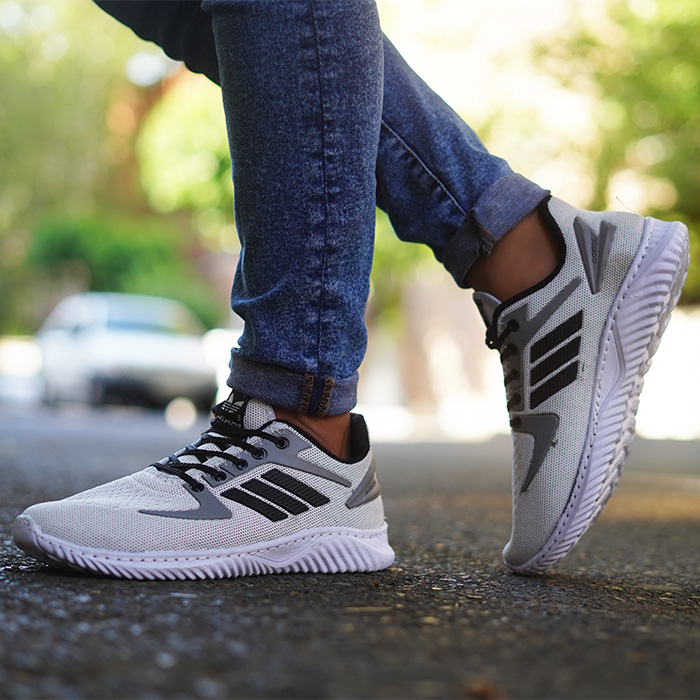 کفش ورزشی مردانه آدیداس سفید طوسی مدل zarax