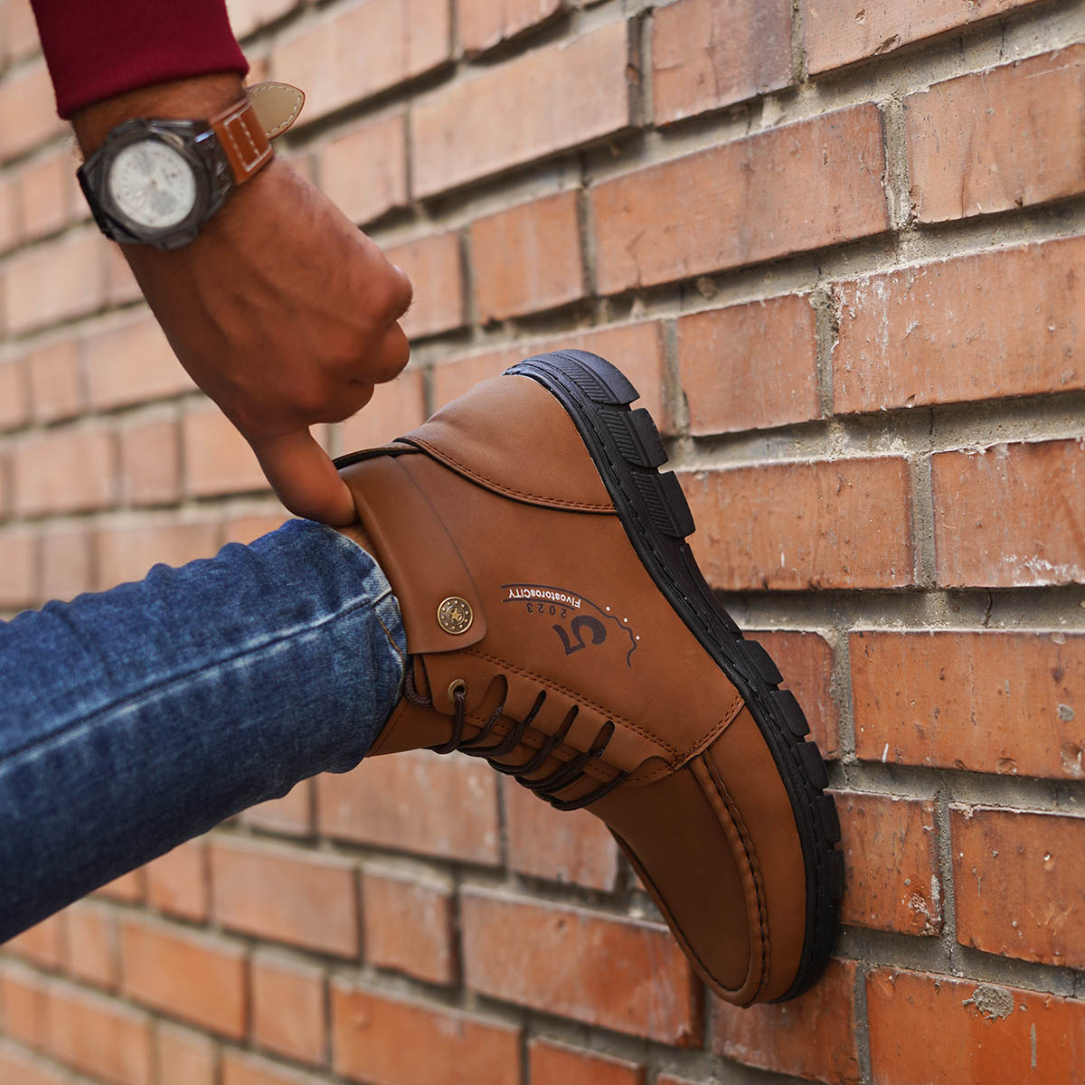 نیم بوت قهوه ای مردانه مدل FIVE