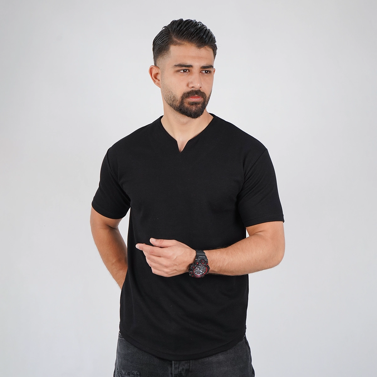 تیشرت مشکی یقه کوبایی مردانه مدل Sorad