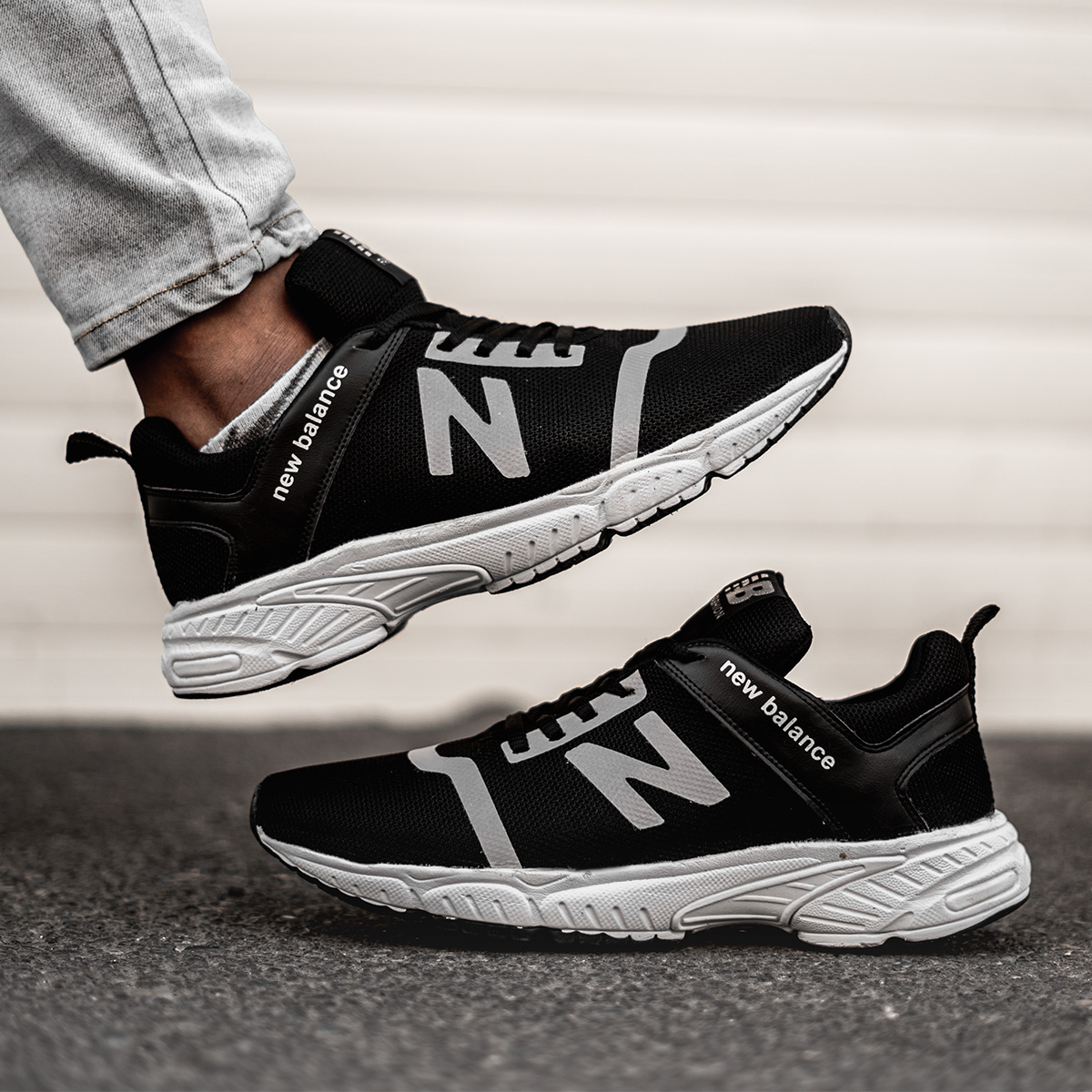 کفش ورزشی New Balance مردانه مشکی مدل Rolan