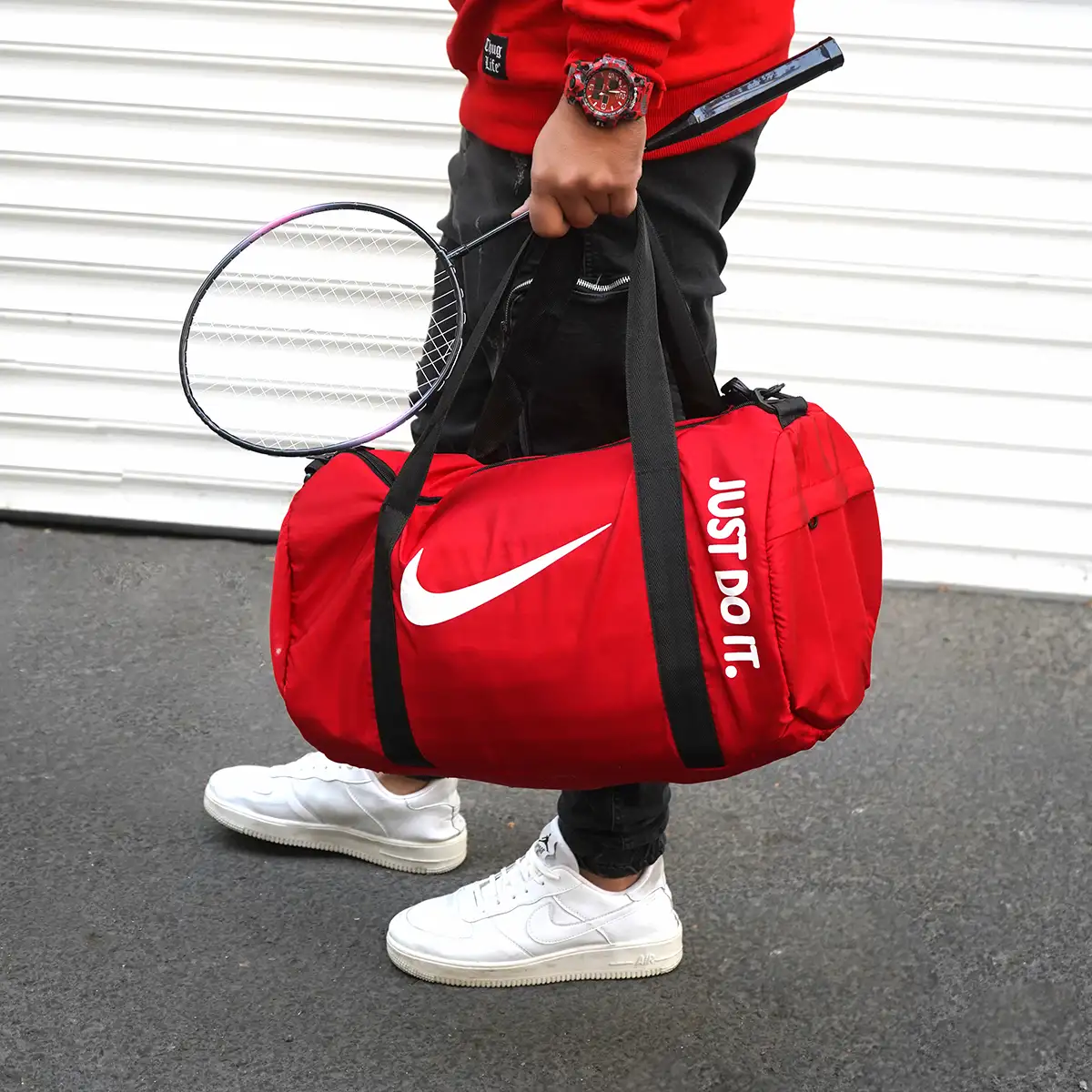 کیف ورزشی نایک قرمز مدل jenga