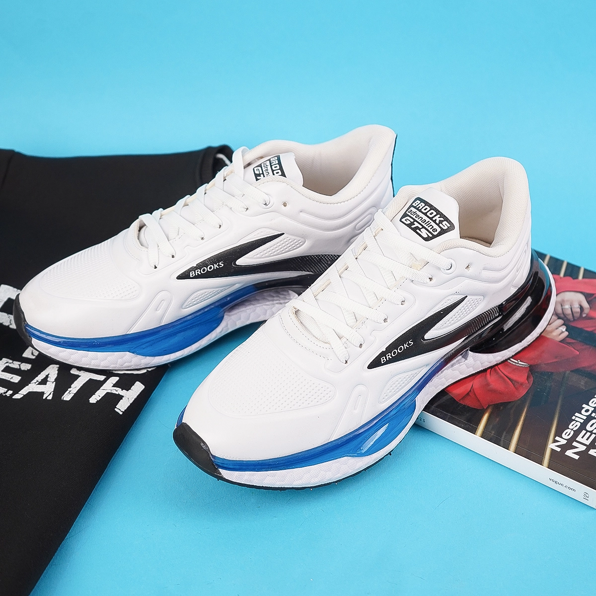 کفش ورزشی مردانه Brooks سفید آبی مدل Selvi